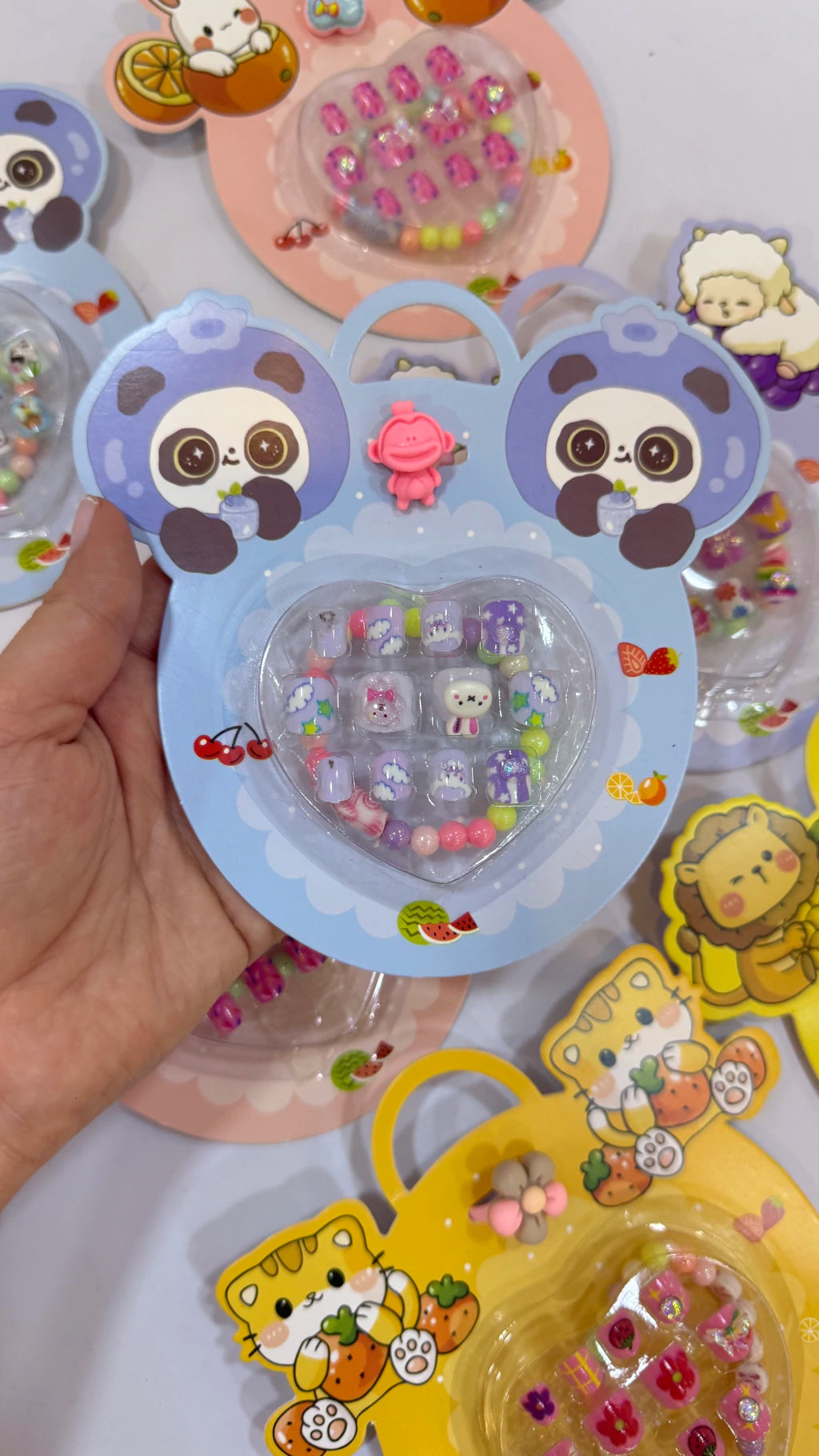 KIT UÑAS NIÑA / ANILLO Y PULSERA (4)